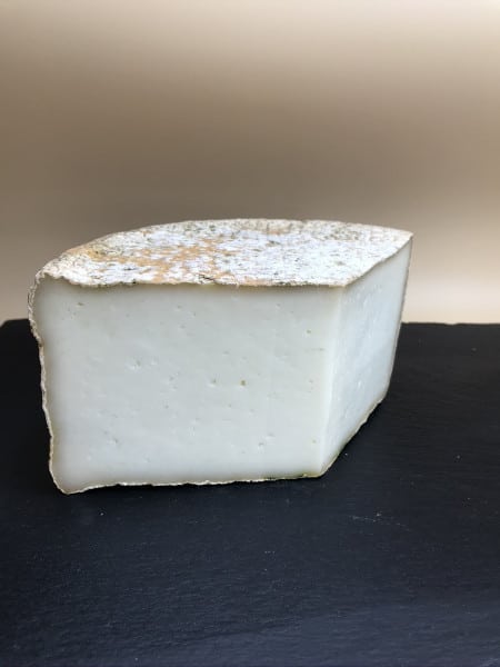 Tomme de Barétous ( fromage de chèvre) -Fromagerie Alexandre