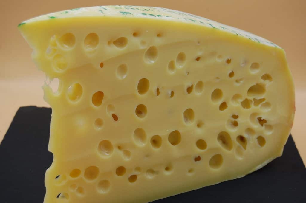 L'Emmental de Savoie - Un fromage de caractère incontournable • Fromagerie  Masson, Pays de Savoie